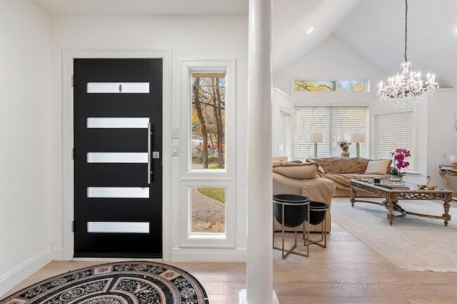 1703 Meadowbrook Dr in Austin, TX - Building Photo - Building Photo