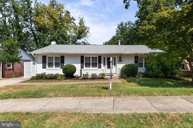property at 2741 S Grove St