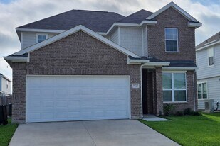 9824 Dynamics Dr in Fort Worth, TX - Building Photo