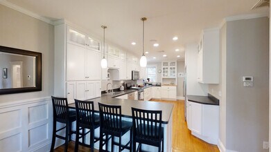 7 Strathmore Rd-Unit -6 in Brookline, MA - Building Photo - Building Photo