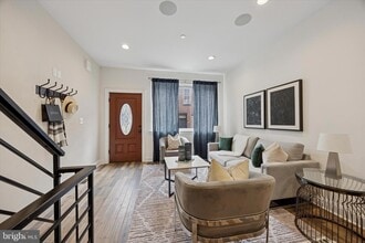 2713 Latona St in Philadelphia, PA - Building Photo - Building Photo