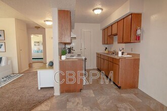 101 Teakwood Dr in Andrews, TX - Building Photo - Building Photo