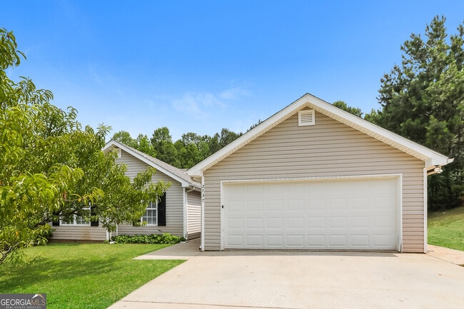 property at 2737 Glendale Dr