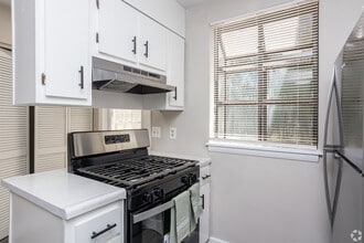 Southridge in Griffin, GA - Building Photo - Building Photo