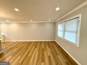 1872 Canmont Dr NE in Atlanta, GA - Building Photo - Building Photo