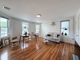 803 Boylston St, Unit B in Chestnut Hill, MA - Building Photo