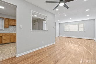 382 Cator Ave in Jersey City, NJ - Foto de edificio - Building Photo