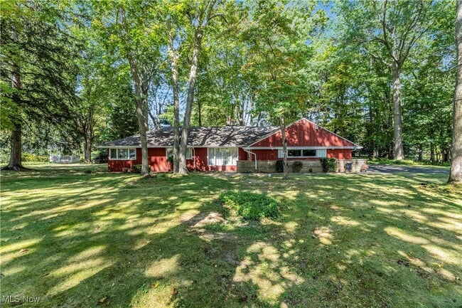 property at 6195 N Woodlane Dr