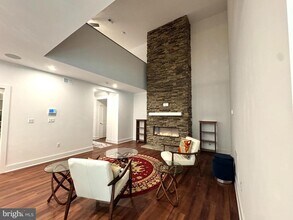 8708 Southrun Ct in Lorton, VA - Building Photo - Building Photo
