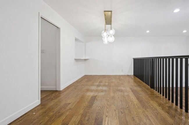 6509 Kester Ave in Los Angeles, CA - Building Photo - Building Photo