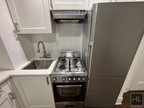 EAST 46 STREET in New York, NY - Building Photo - Building Photo