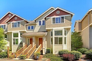 440 Tacoma Ave NE in Renton, WA - Building Photo