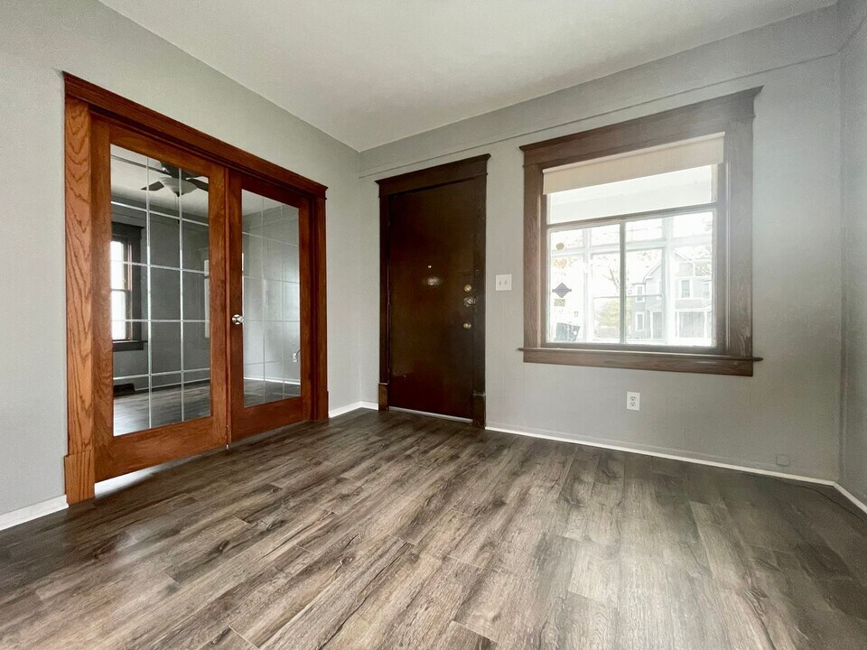 3247 N 6th St in Minneapolis, MN - Building Photo