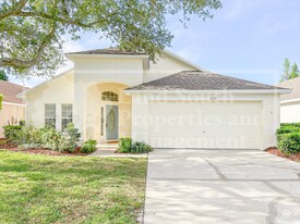 1119 Clearpointe Way in Lakeland, FL - Building Photo
