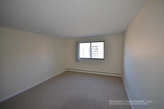 262 Main St, Unit 44 in Watertown, MA - Building Photo - Building Photo