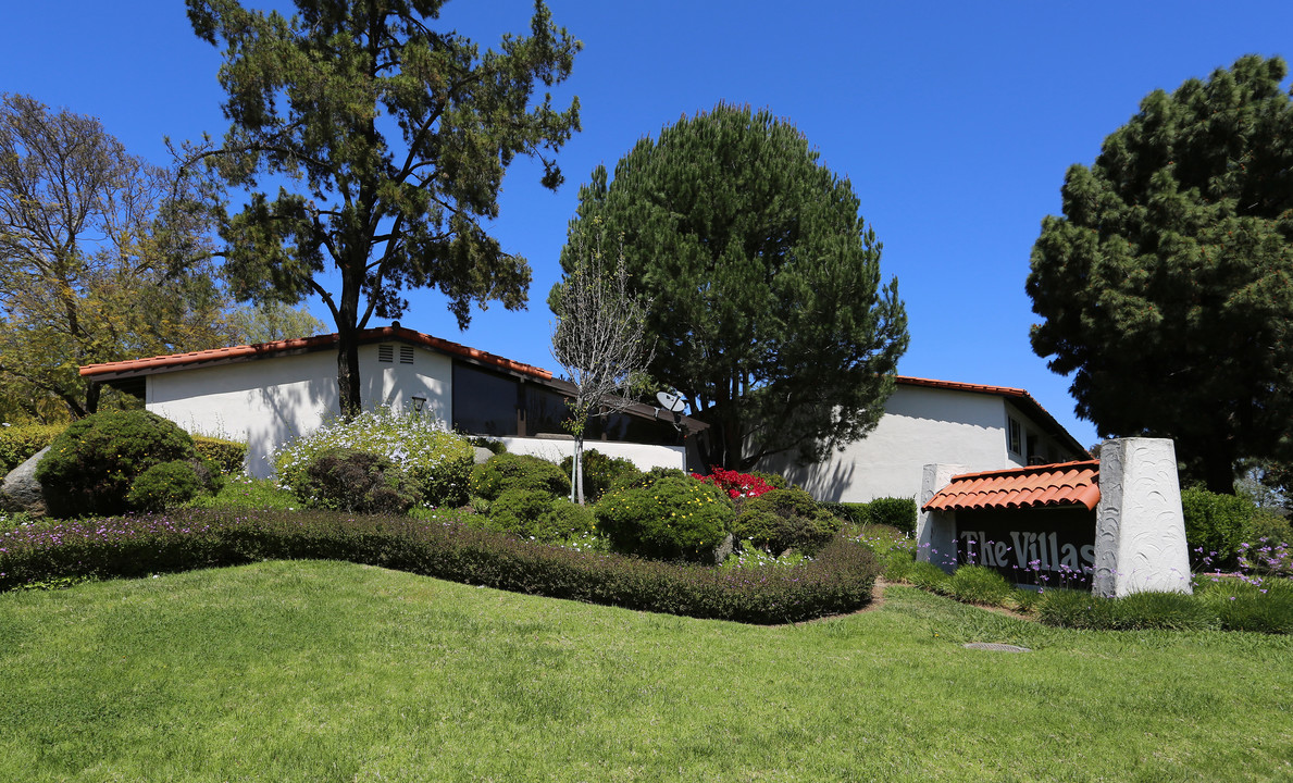 The Villas in San Diego, CA - Building Photo