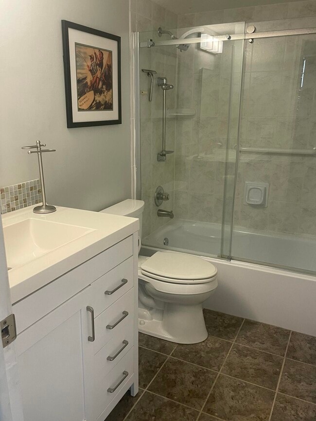 100 Paradise Harbour Blvd in North Palm Beach, FL - Building Photo - Building Photo