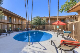 Country Club Terrace in Tucson, AZ - Foto de edificio - Building Photo