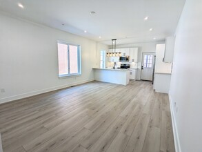 3015 W Oxford St, Unit 1 in Philadelphia, PA - Building Photo - Building Photo