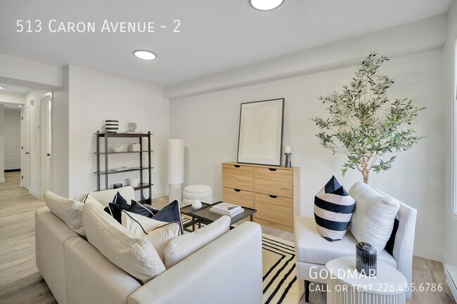 513 Caron Ave in Windsor, ON - Building Photo - Building Photo