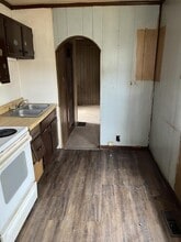 226 Beaver Ave NE in New Philadelphia, OH - Building Photo - Building Photo