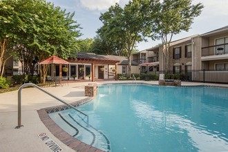 Pecan Square Village in Houston, TX - Foto de edificio - Building Photo