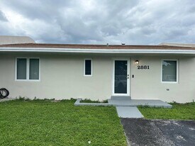 2881 NW 196th Ter in Miami Gardens, FL - Building Photo
