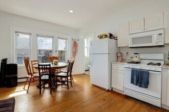 62 Algonquin Rd in Newton, MA - Building Photo - Building Photo