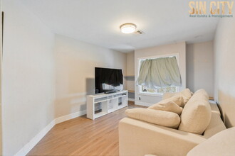 17 Mesquite Village Cir in Henderson, NV - Building Photo - Building Photo
