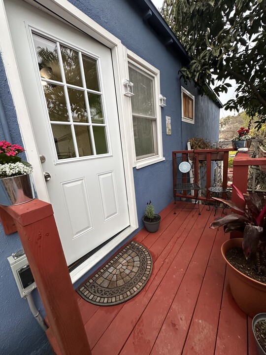 10350 Del Rio Rd, Unit Furnished 1 Bedroom in Spring Valley, CA - Building Photo