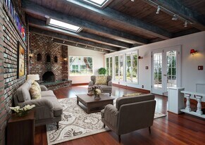 14842 Morrison St in Los Angeles, CA - Building Photo