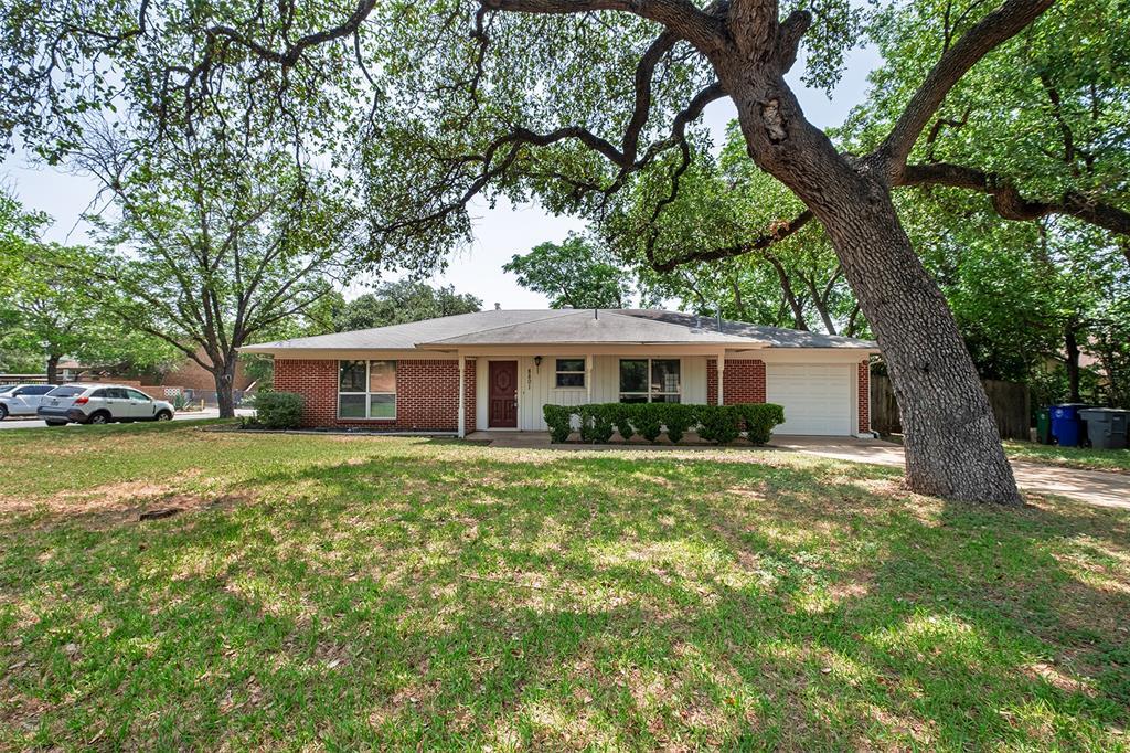 8801 Camelia Ln in Austin, TX - Building Photo