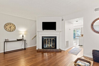 109 Fountain Dr in Lynchburg, VA - Building Photo - Building Photo