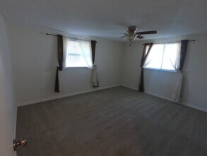 4063 Prescott St in Sarasota, FL - Foto de edificio - Building Photo