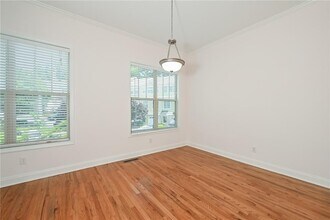 1915 Sterling Oaks Cir NE in Atlanta, GA - Building Photo - Building Photo