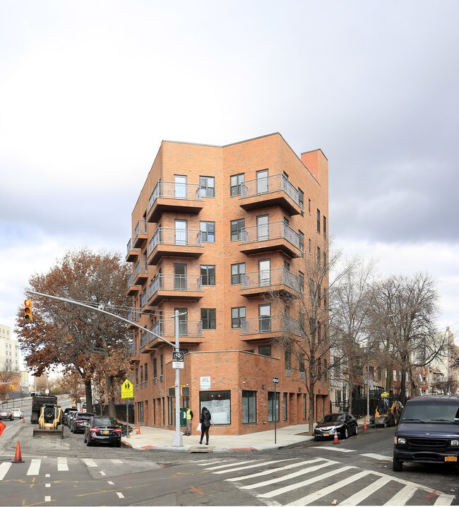 1395 Nelson Ave in Bronx, NY - Foto de edificio - Building Photo