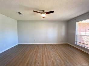 5422 Keel Dr in Pensacola, FL - Building Photo - Building Photo