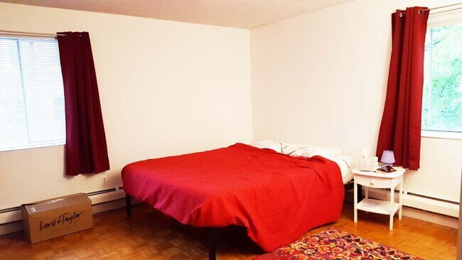 18 Pond St, Unit 18 in Boston, MA - Building Photo - Building Photo