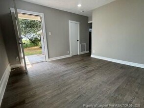 807 Branson St in Fayetteville, NC - Foto de edificio - Building Photo