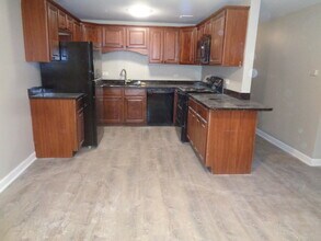 8550 103rd Terrace in Palos Hills, IL - Building Photo - Building Photo