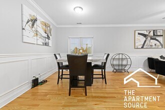 742 N Avers Ave, Unit 3 in Chicago, IL - Foto de edificio - Building Photo