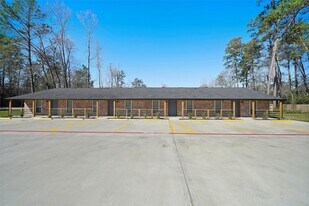 2526 Appian Wy, Unit 2 in New Caney, TX - Building Photo