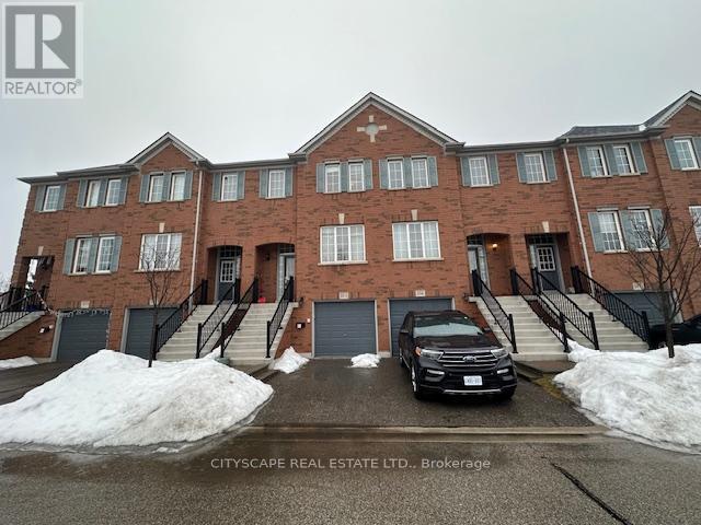 5530 Glen Erin Dr in Mississauga, ON - Building Photo