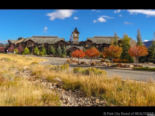 property at 1364 W Stillwater Dr