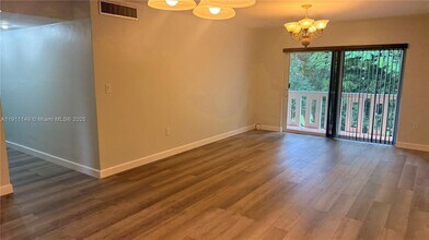 7400 Miami Lakes Dr in Miami Lakes, FL - Building Photo - Building Photo