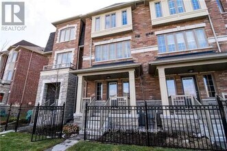 13 Telegraph St in Brampton, ON - Building Photo - Building Photo