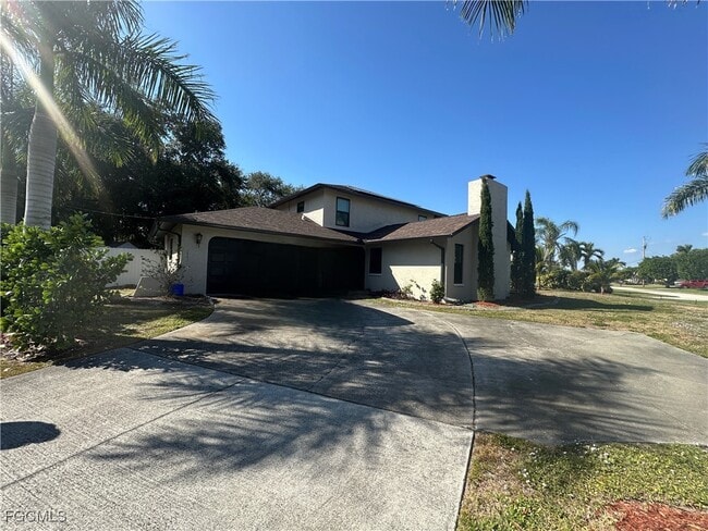 2330 SE 8th Terrace in Cape Coral, FL - Building Photo - Building Photo