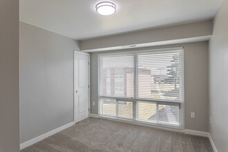 Verona at District Heights in Forestville, MD - Foto de edificio - Interior Photo