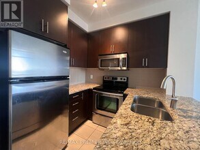 9245 Jane St in Vaughan, ON - Building Photo - Building Photo