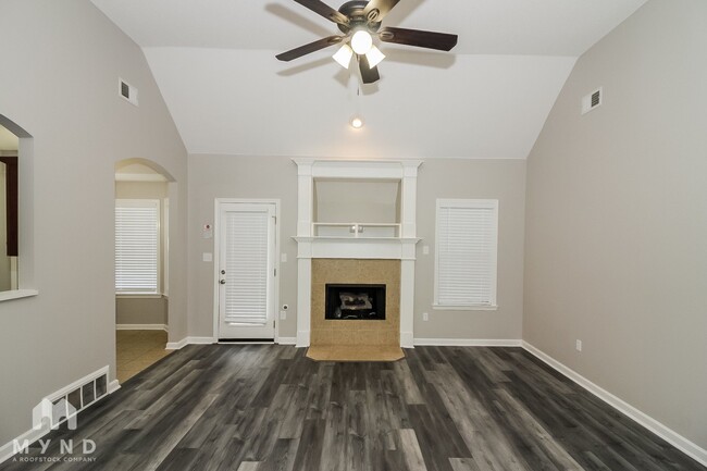 40 Abbey Rd in Oakland, TN - Building Photo - Building Photo